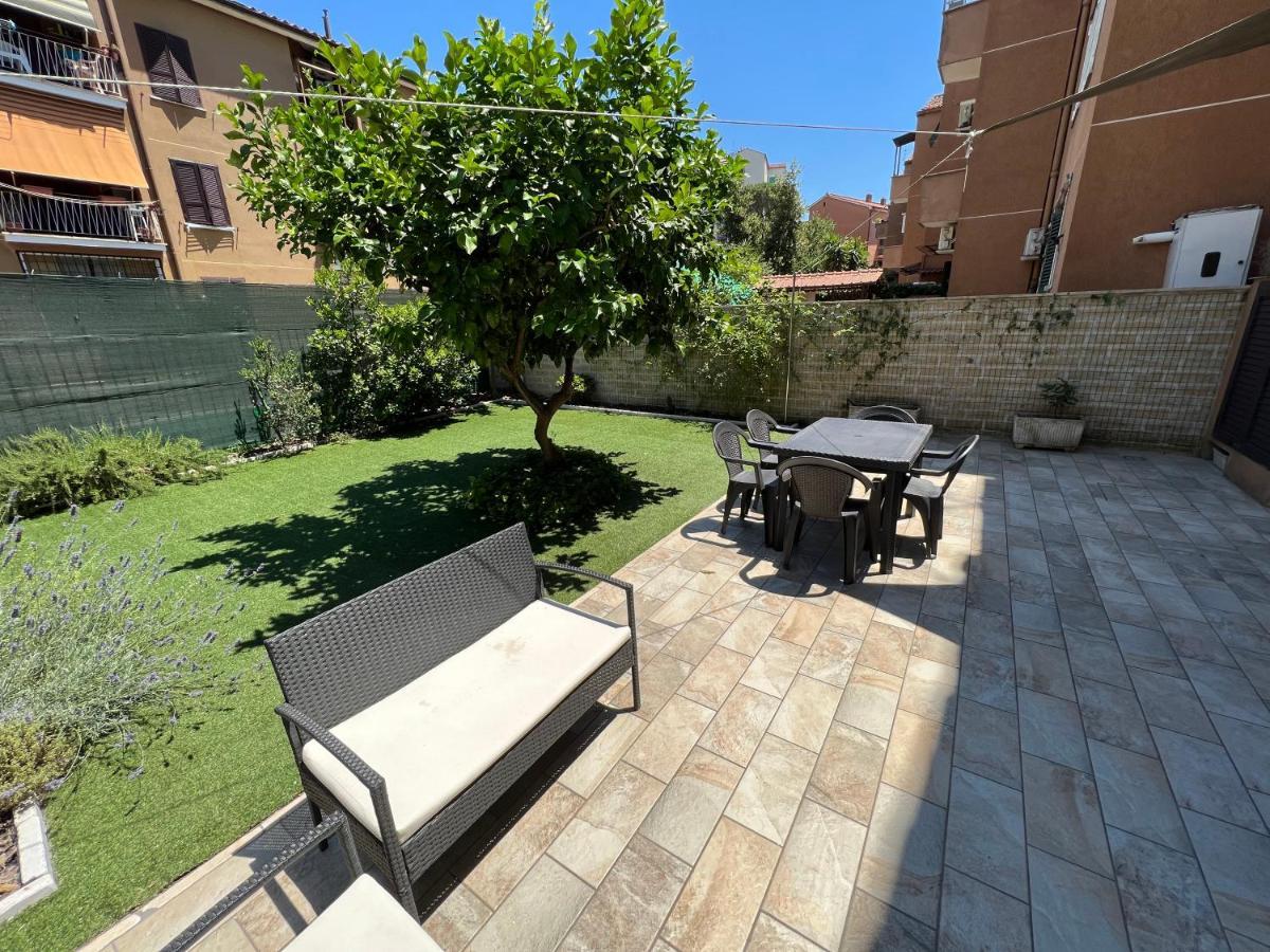 Casa Paestum. Your Wonderful Garden In Rome Exterior photo
